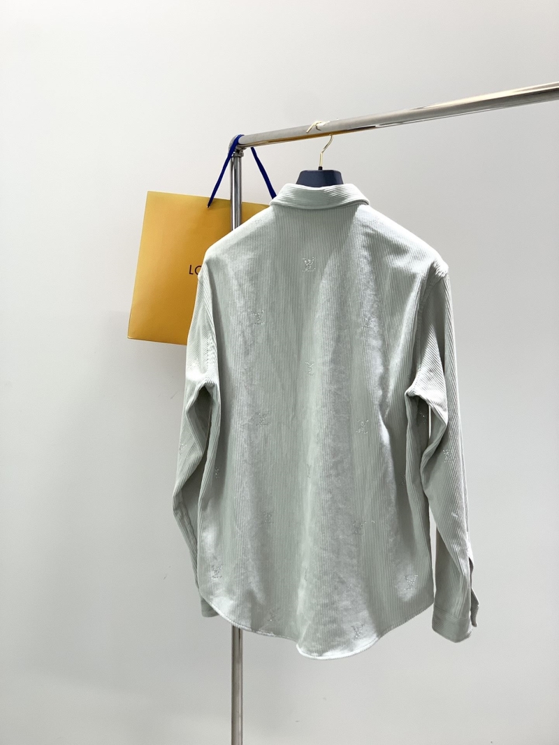 l0vis Vvtt0n t-shirt